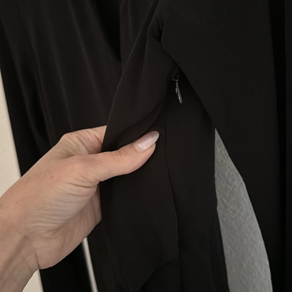 LBD by Vince Camuto - Picture 4 of 7